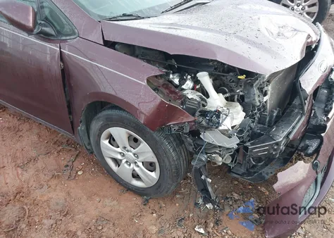 2017 Kia Forte Lx z USA, uszkodzony, nr VIN 3KPFK4A79HE137027